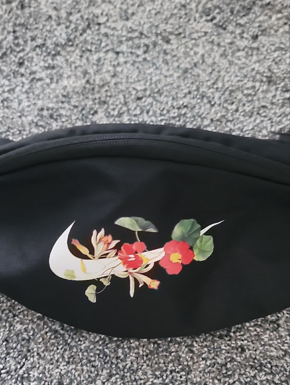 Nike Black Floral Swoosh Fanny Pack - Picture 2 of 5